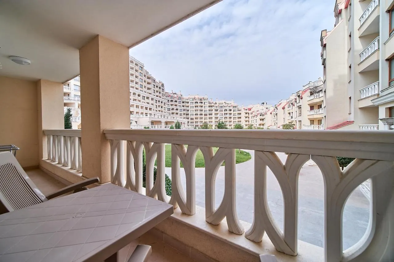 Summertime In Varna South Bay Beach Residence Daire