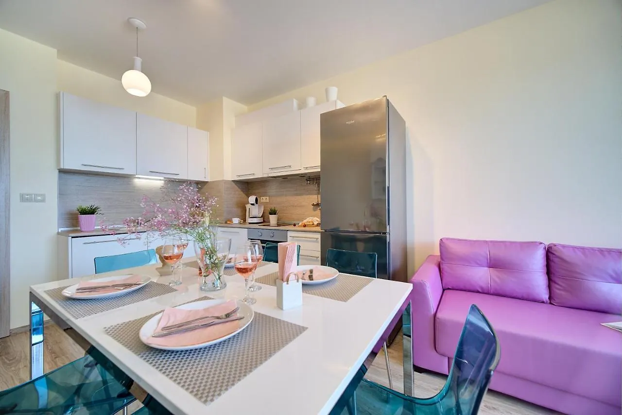 Daire Summertime In Varna South Bay Beach Residence