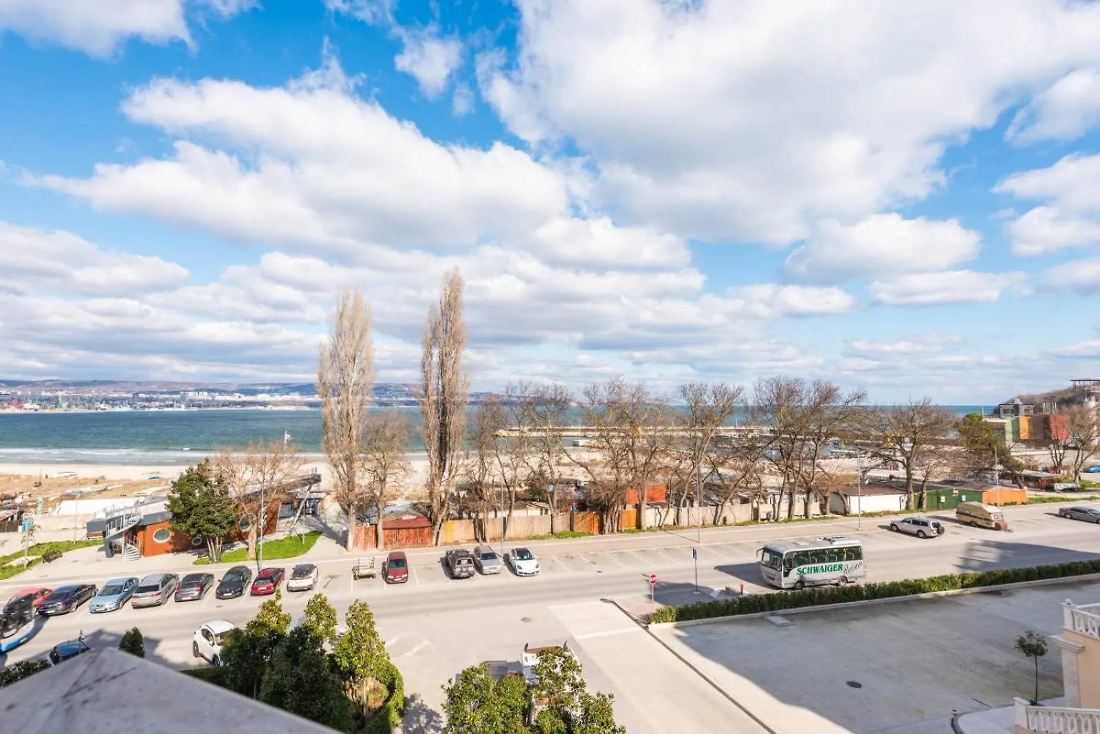 Daire Summertime In Varna South Bay Beach Residence
